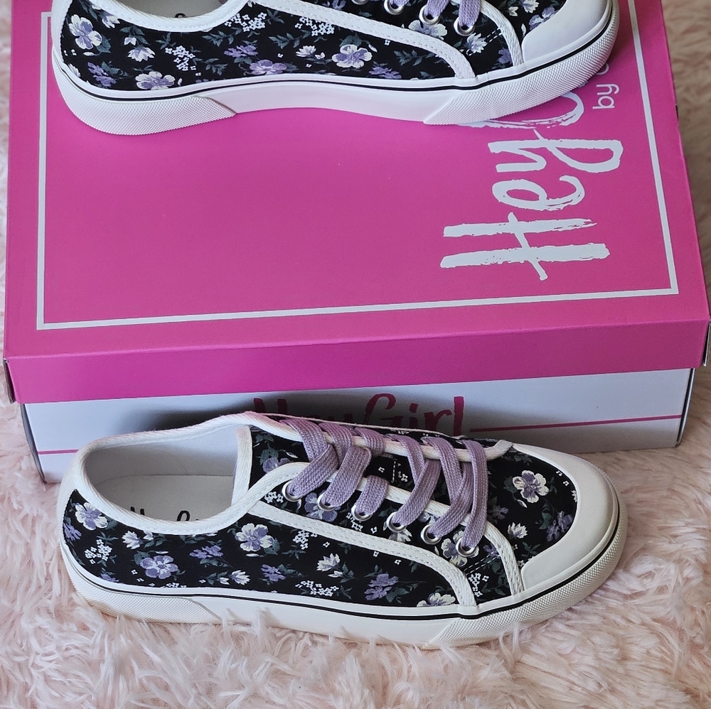 Corkys Floral Black and White Sneakers with Purple Laces - Picture 4 of 8